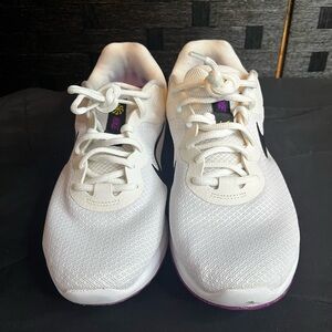 Nike Women's White and Purple Running Sneakers